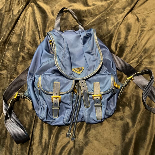 프라다 나일론 백팩 네이비 백화점 구매 정품