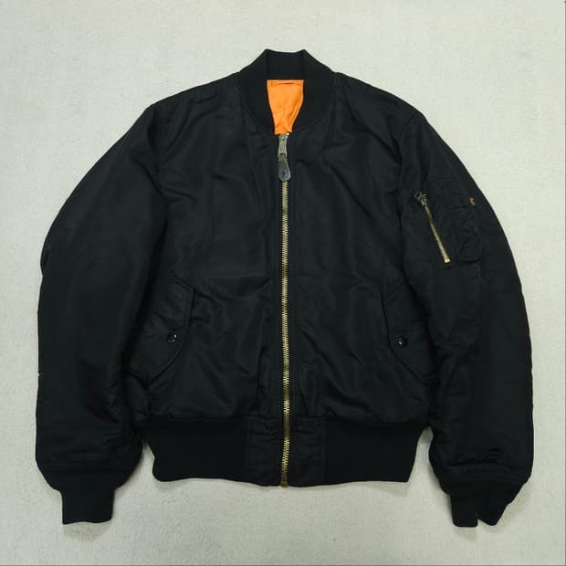 알파인더스트리 Ma-1 블랙