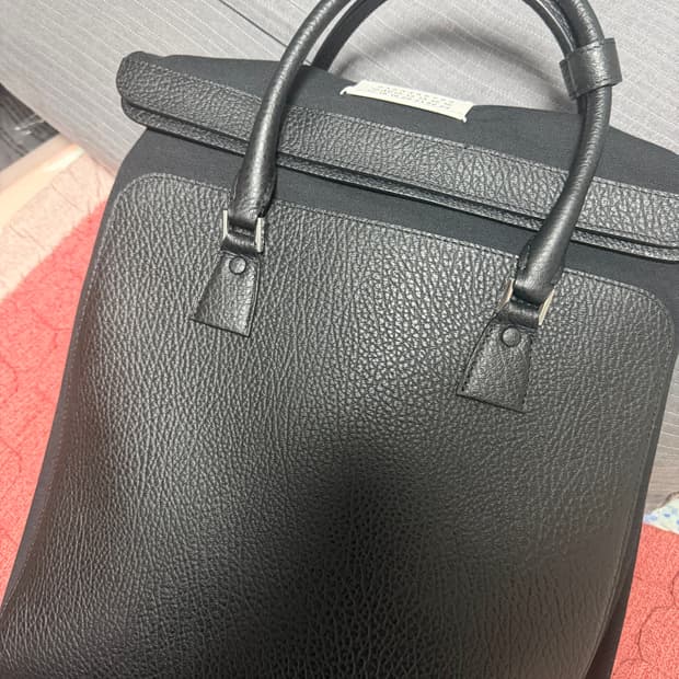 마르지엘라 토트백