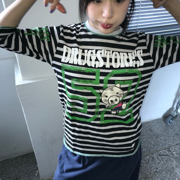 Rock store’s 아기돼지 삼형제 7부 티셔츠