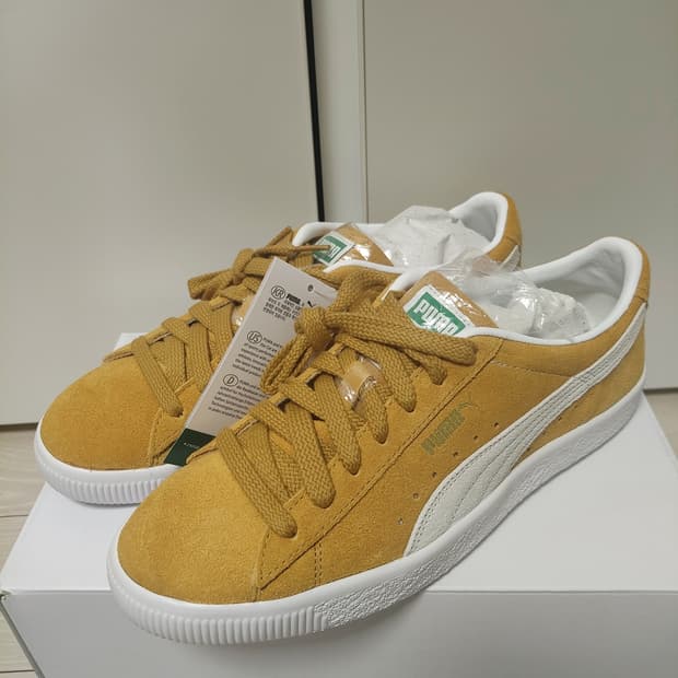 새상품 푸마 스웨이드 250 255