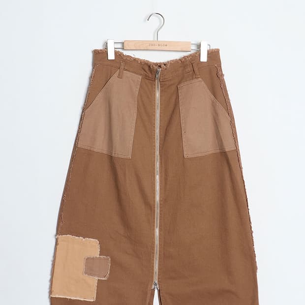 as know as Pinky Patch Skirt (28~30)