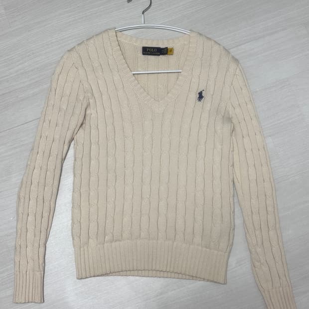 폴로 브이넥 니트 아이보리 xs