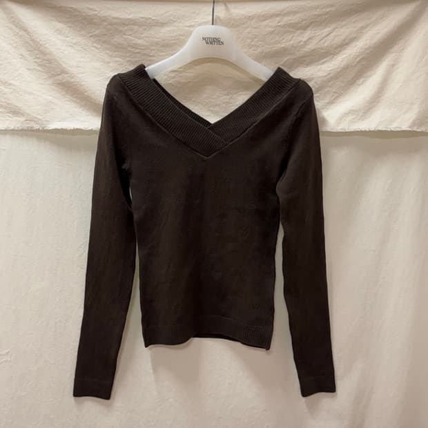 브랜디멜빌 브이넥 니트티