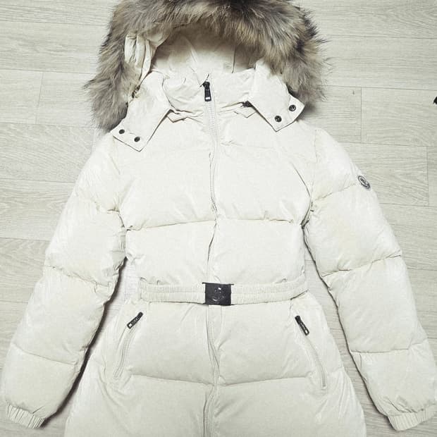 몽끌레어  크림색  다운 코트 12Y 정품