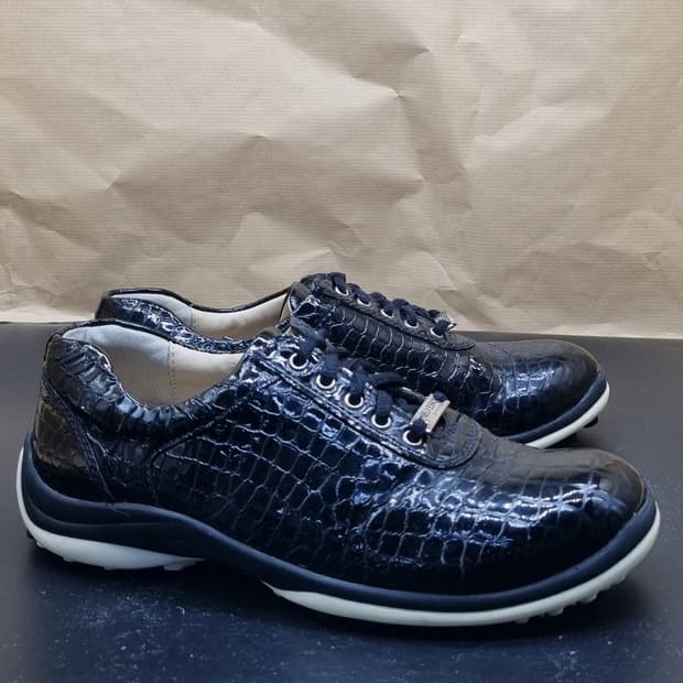 헬베스코 스위스메이드 골프화38 245