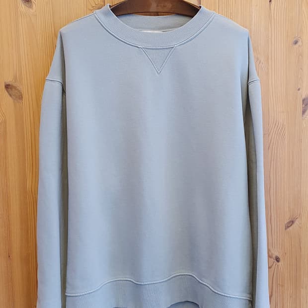 88.COS 크롭 박스맨투맨