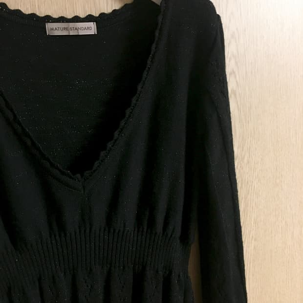 오네갸루 y2k 블랙 글리터 슬림핏 7부 니트