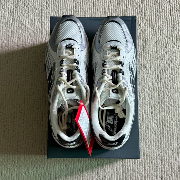 (새상품급) 뉴발란스 240L U204LSWD