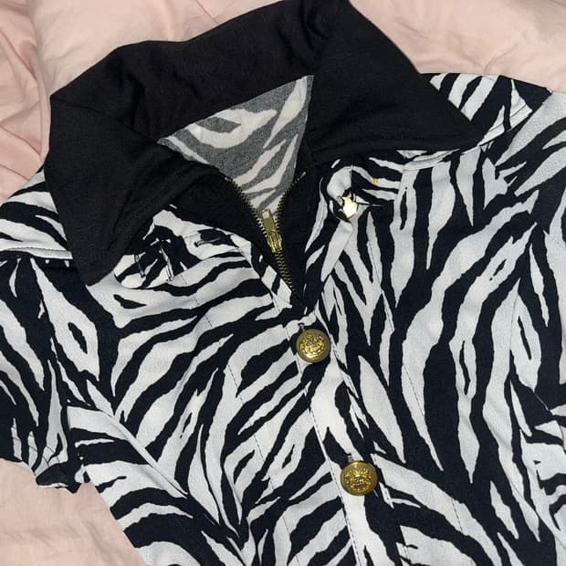 오네갸루 지브라 금장 레이어드 셔츠 탑 다이아마즈히메