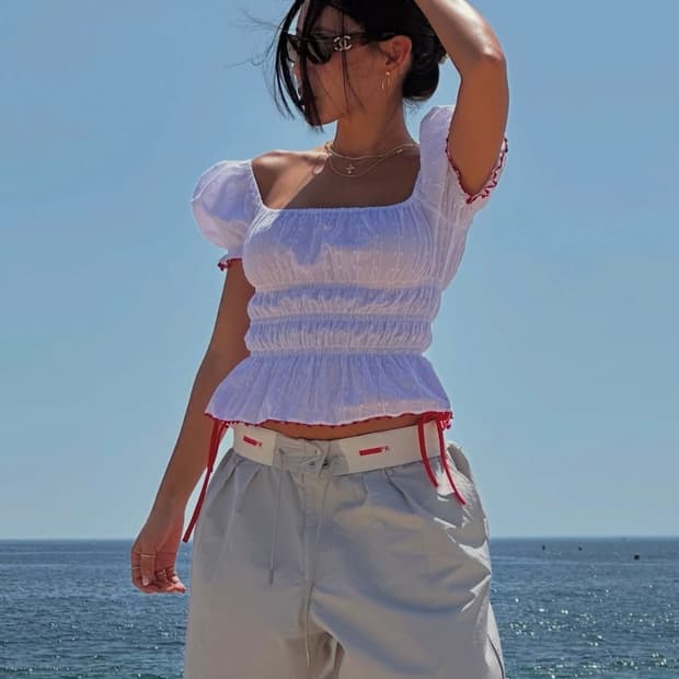 프랙티컬앤리얼리스틱 피알룸 블라우스