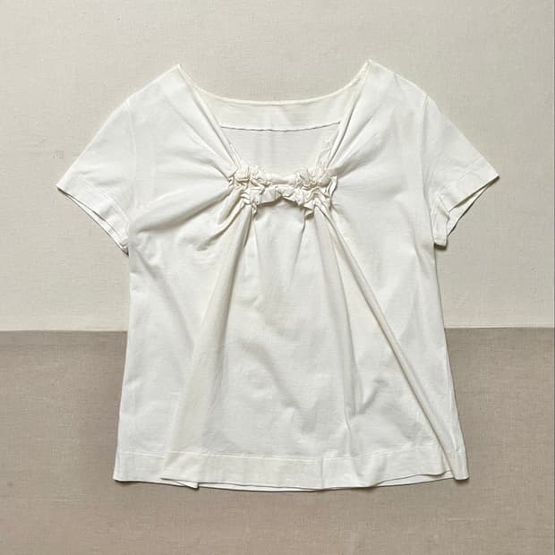 이세이미야케 매듭 넥라인 티셔츠 issey miyake haat