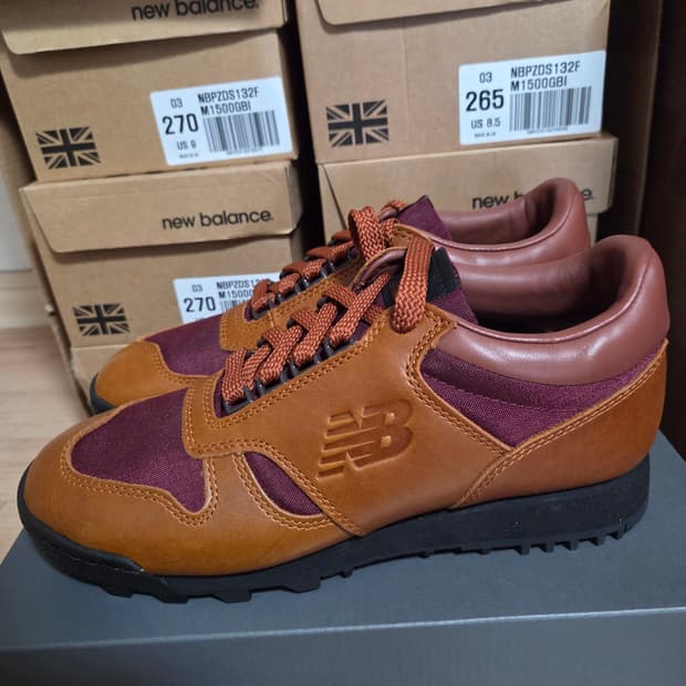 뉴발란스 레이니어 로우 비브람창 270사이즈 새상품