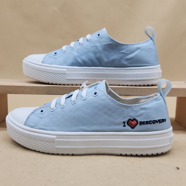 디스커버리 픽셀블리 여성스니커즈 240