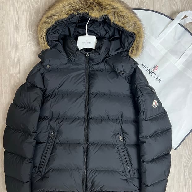 [블랙 3/새상품급] 23F/W몽클레어 마야프 패딩 3사이즈 풀구성