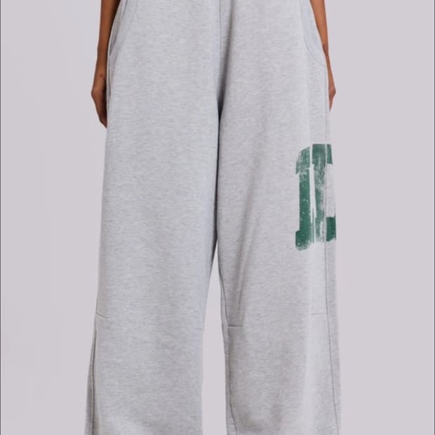 제이디드 런던 스웻팬츠 M 사이즈 구매합니다