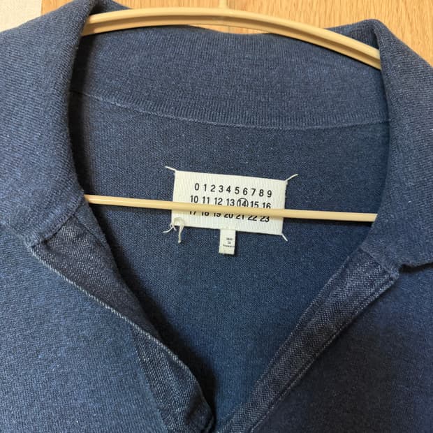 마르지엘라 오픈 플래킷 니트