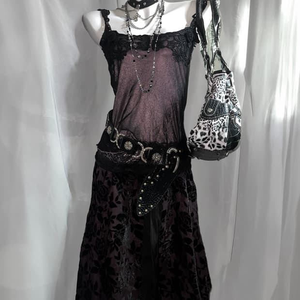 Axes  femme 엑시즈팜 로즈 고딕 스커트