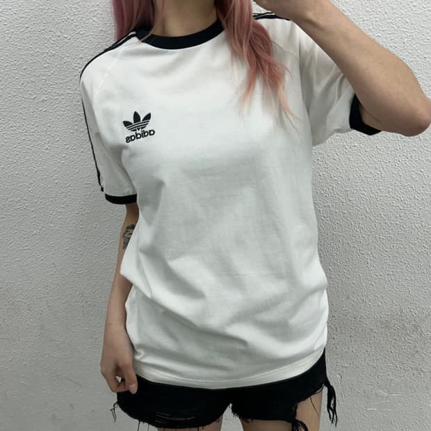 아디다스 블랙라인 화이트 링거 반팔 L