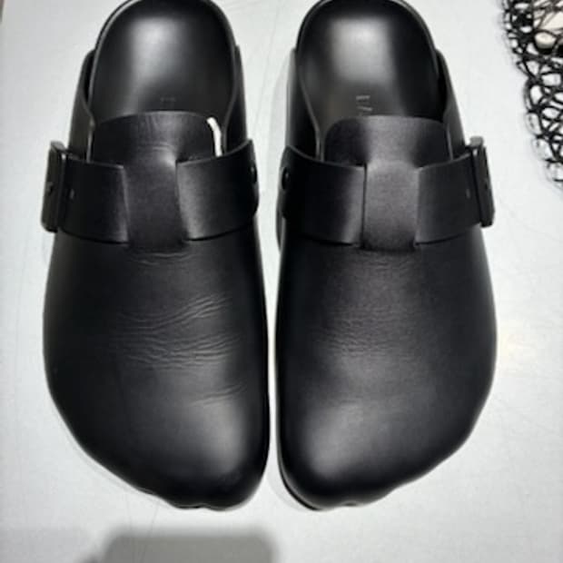 발렌시아가 선데이뮬 레더 블랙