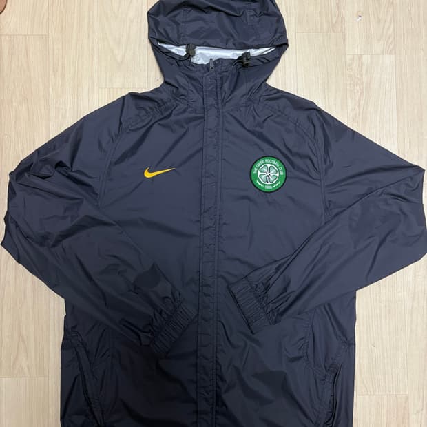 나이키 스톰핏 바람막이 셀틱 