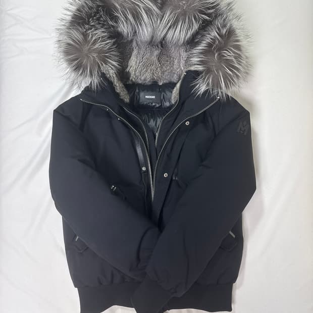 멕케이지 딕슨 실버퍼 22fw 38사이즈 퍼 리폼