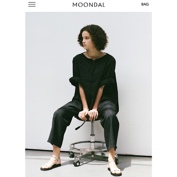 문달 Kori Strap Blouse in Black 새제품(택o)