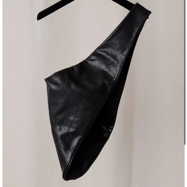 가브리엘라 콜가먼츠 NO.250 레더백