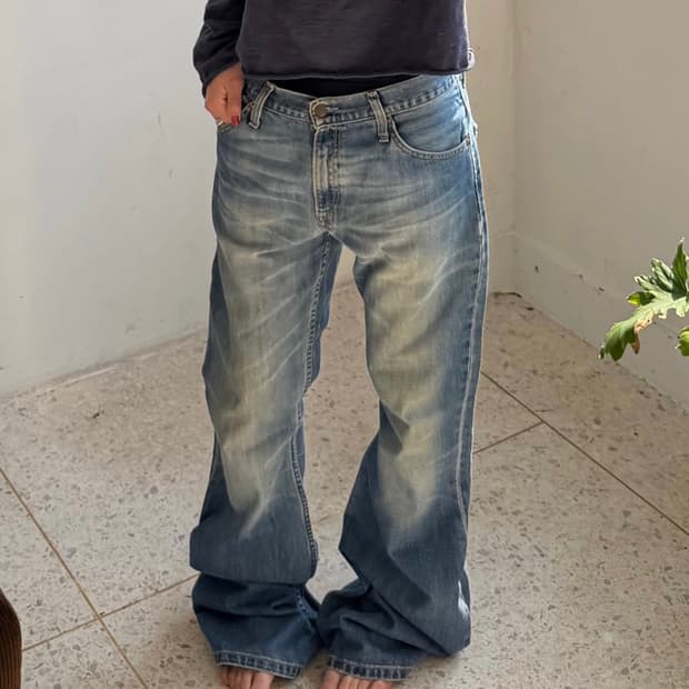 리바이스 부츠컷