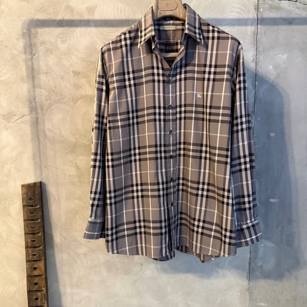 버버리 노바체크 버튼다운 셔츠 100