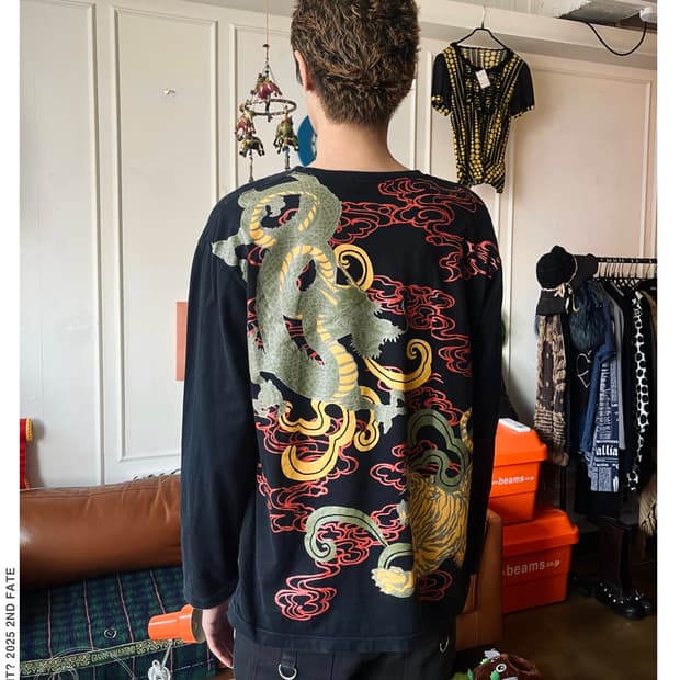 90-00s AMORE PURO 龍虎相搏 Print Long-Sleeve