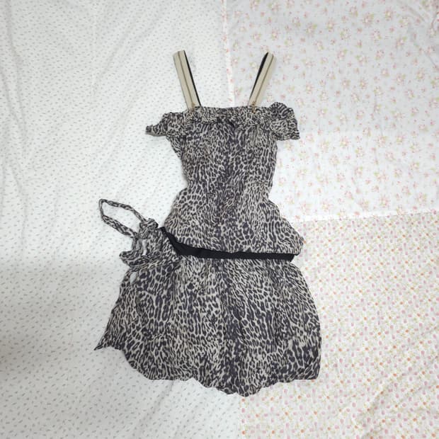 오네갸루 호피 레오파드 골드 슬리브리스 원피스