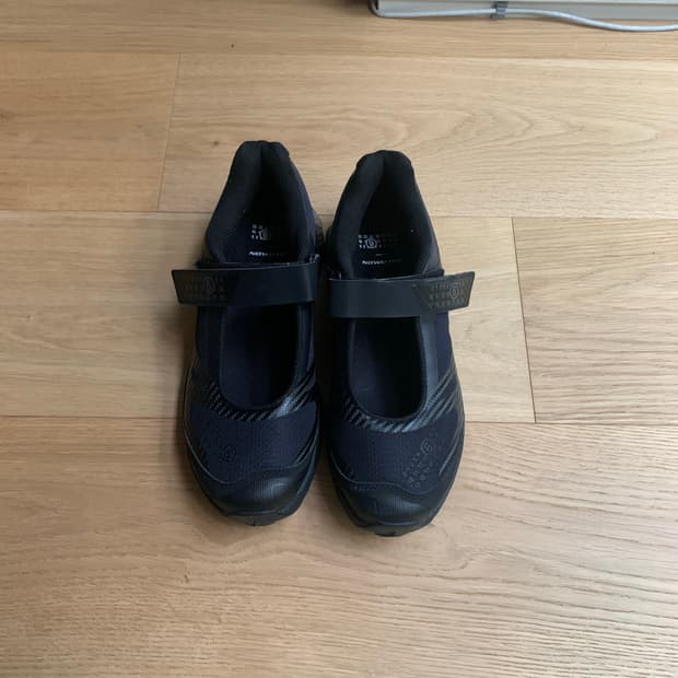 마르지엘라x살로몬 메리제인 운동화