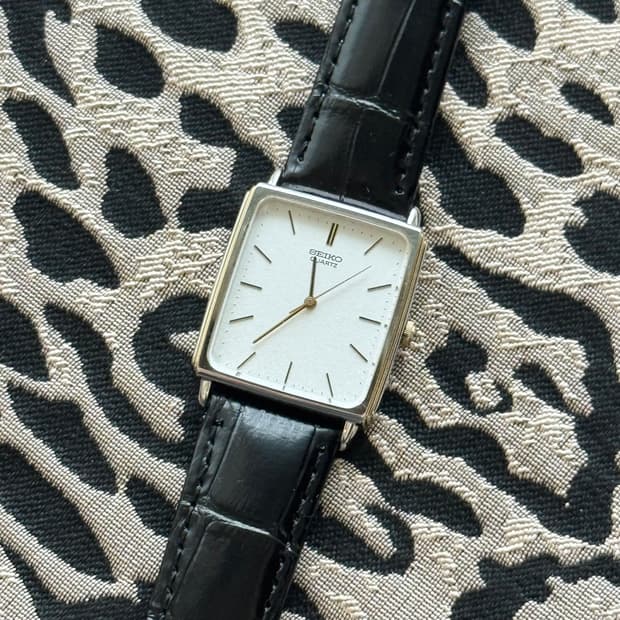80s 빈티지 세이코 탱크 쿼츠