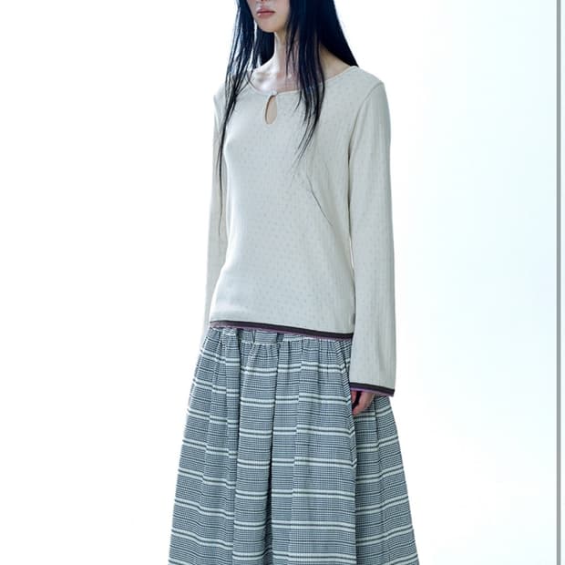 COYSEIO Eyelet Lace Longsleeves Ivory