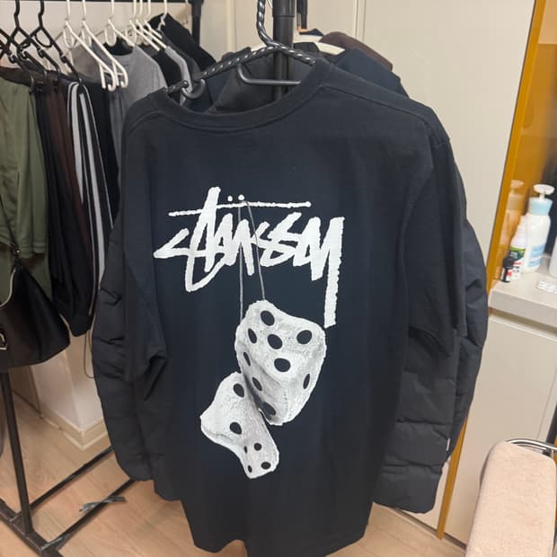 스투시 다이스 반팔 블랙 L 사이즈 팔아요