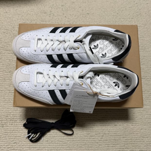 (새상품) 아디다스 재팬 화이트:블랙 / IH5489
