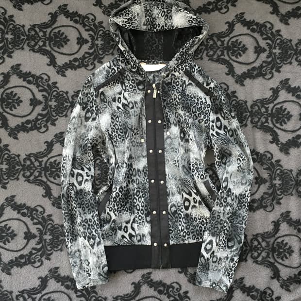 GyY2k/Studded Leopard See-through Hoodie
