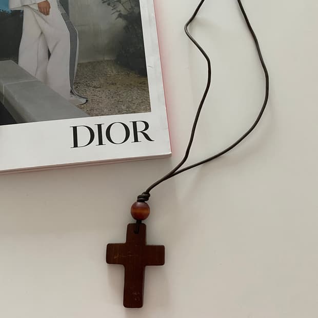빈티지 십자가 우드 목걸이