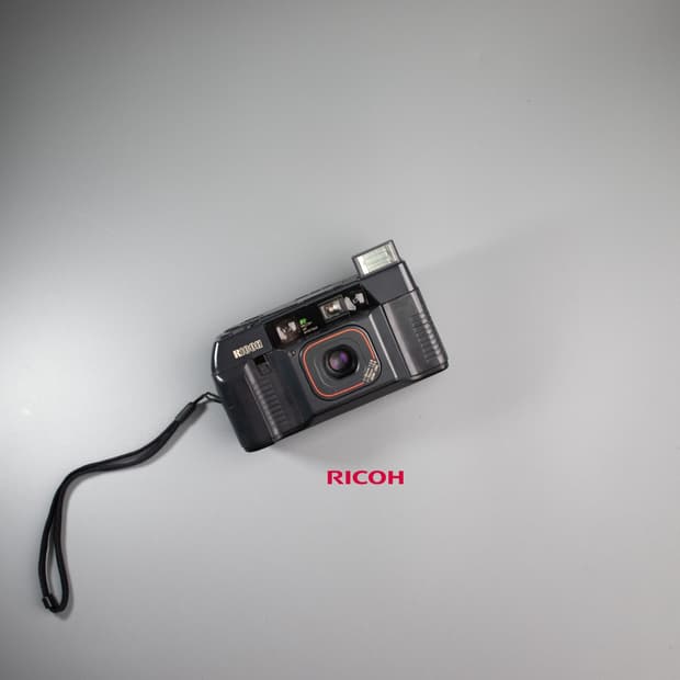 필름카메라 리코 tf 550d (에스파 닝닝님 카메라)