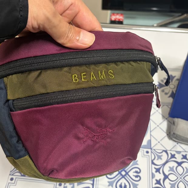 아크테릭스 빔즈 BEAMS 컬러 웨이스트 백  정품