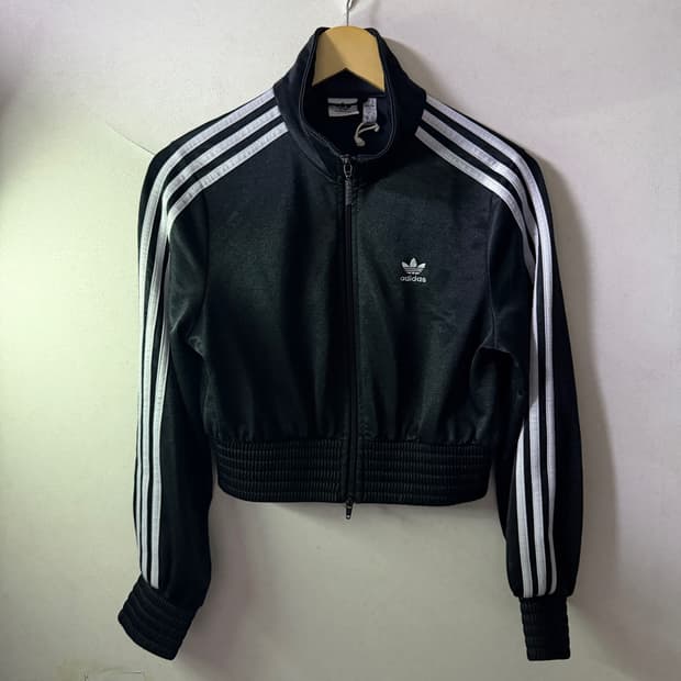 아디다스 슈퍼스타 삼선 크롭 트랙탑 M (여성 55 정도)