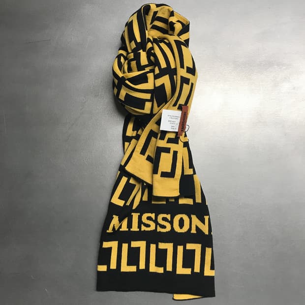 미쏘니 로고 머플러