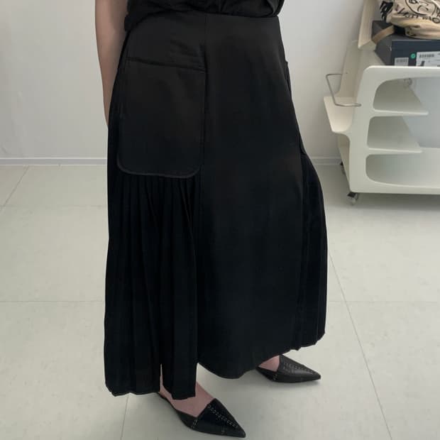 Lux Pleated Skirt
