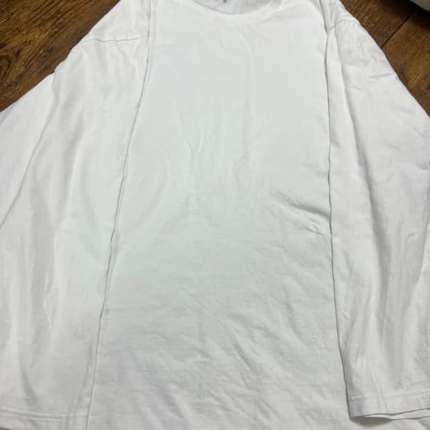 무신사 스탠다드 레이어드 크루 넥 긴소매 티셔츠_일반 기장 [화이트]