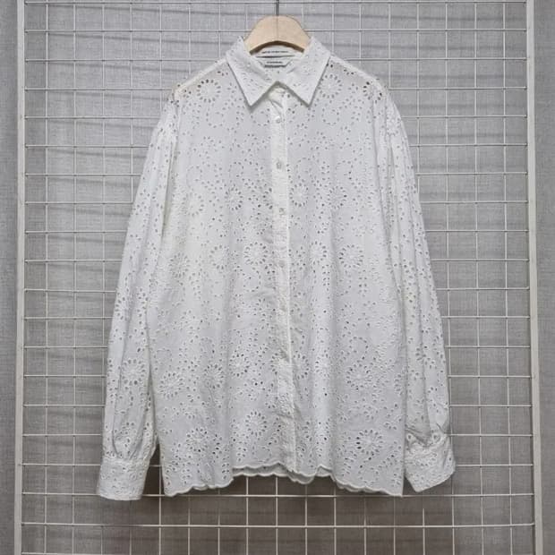 마리떼프랑소와저버 다이애그널 펀칭블라우스  55~66