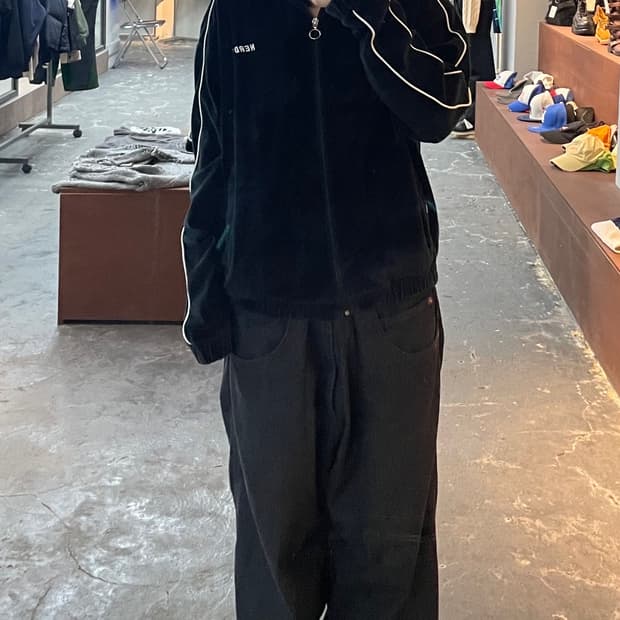 널디 블랙 벨벳 트랙탑 져지 H941