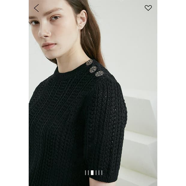 타임 TIME 크리스탈 버튼 반팔 니트