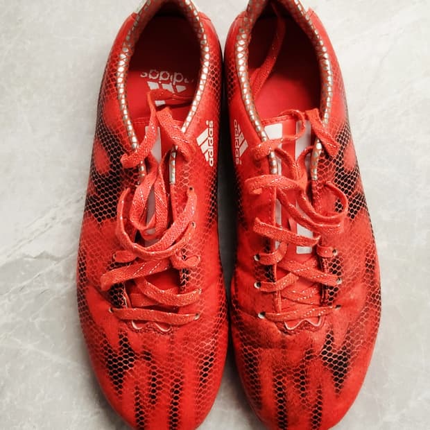 아디다스 축구화 