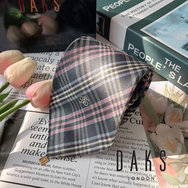 DAKS 닥스 실크 그레이 체크 넥타이 9.5cm B등급 e816